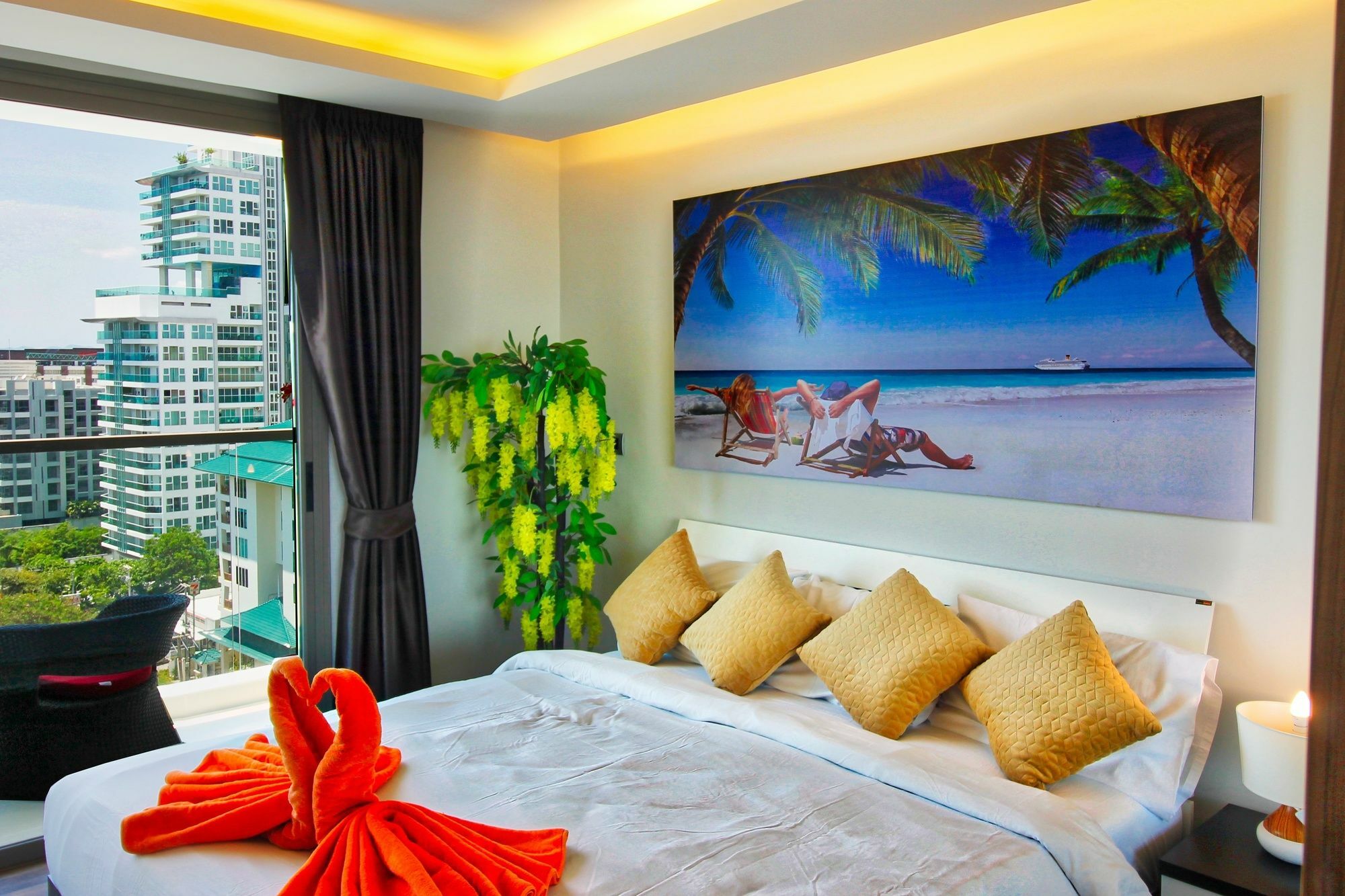The Peak Towers Pattaya Exterior foto